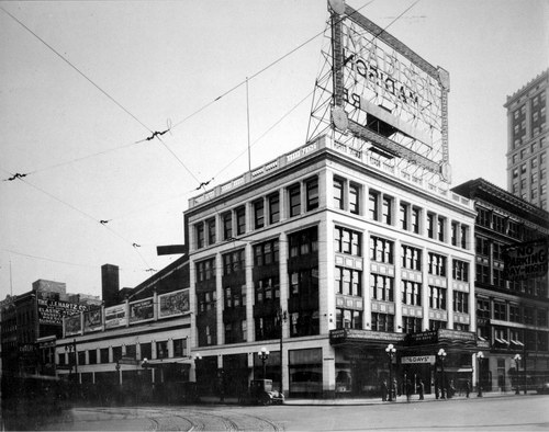 Madison Theatre - Old Exterior View (newer photo)